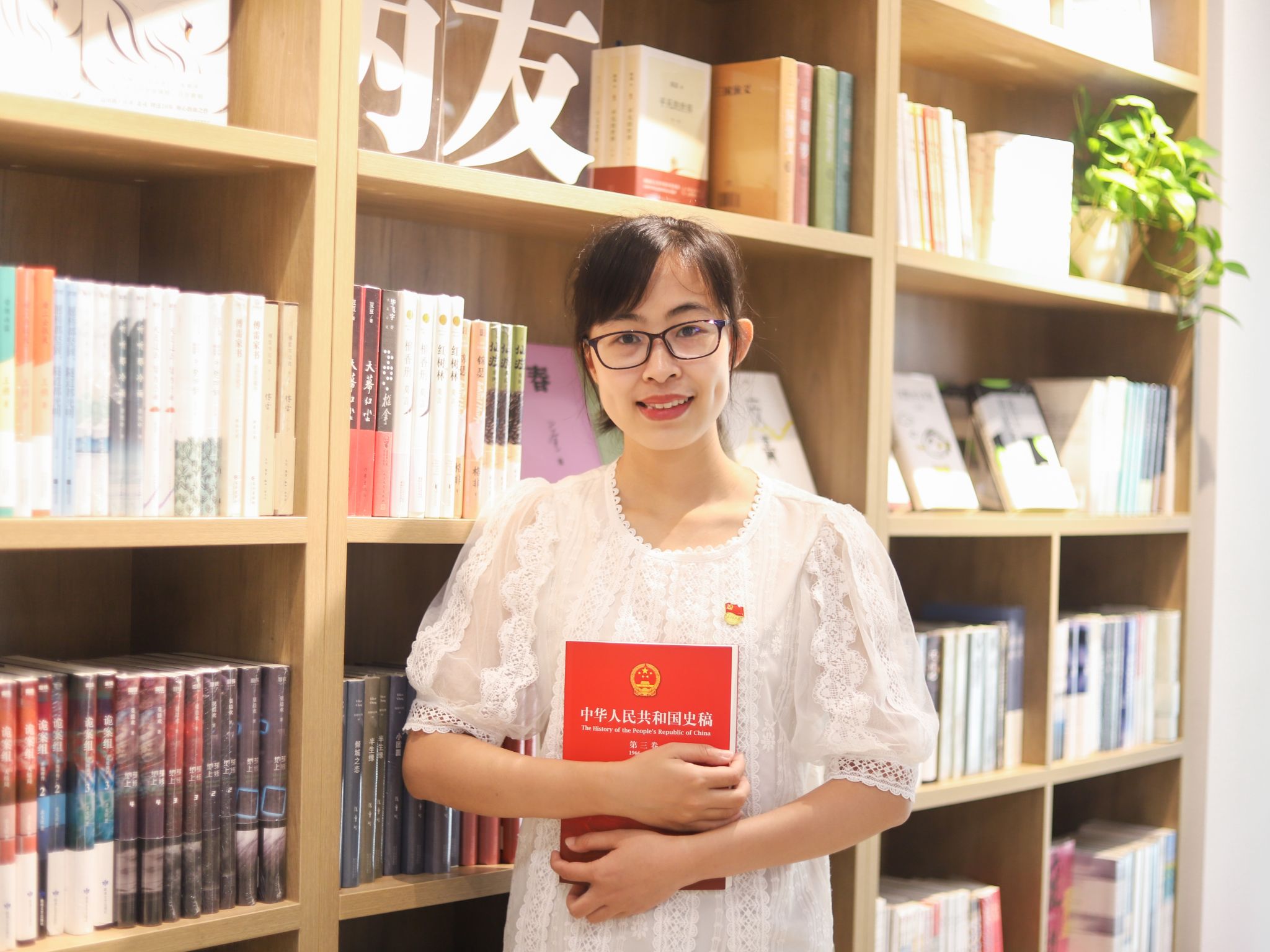 辅导员 陆曼玲